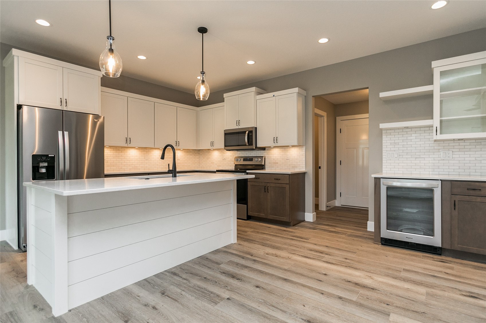 1735 Parkland Drive Ely IA 52227