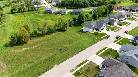 1735 Parkland Drive Ely IA 52227