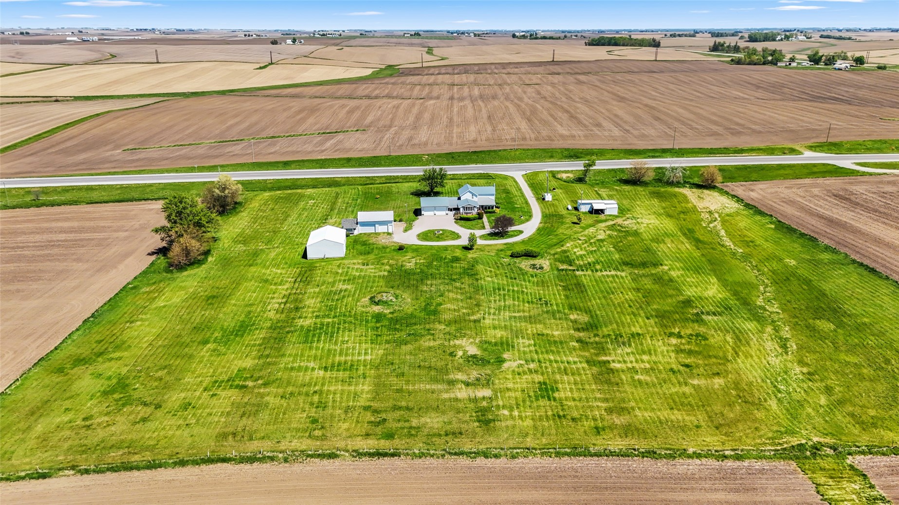 1454 58th Street Garrison IA 52229