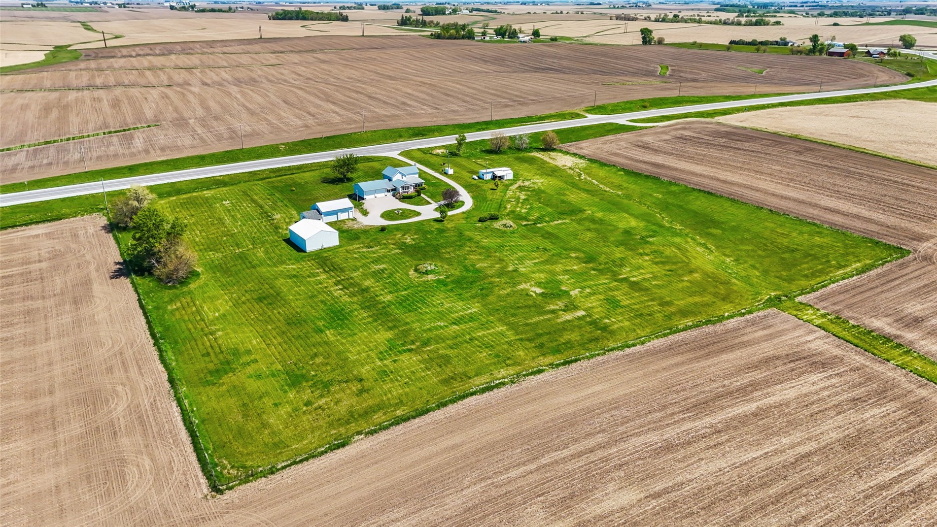 1454 58th Street Garrison IA 52229