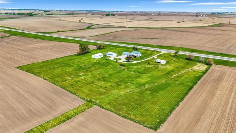 1454 58th Street Garrison IA 52229