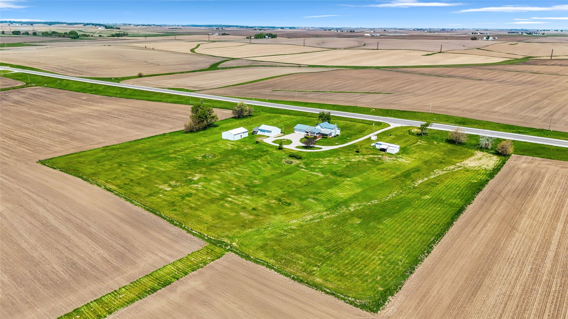 1454 58th Street Garrison IA 52229