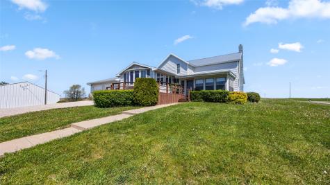 1454 58th Street Garrison IA 52229