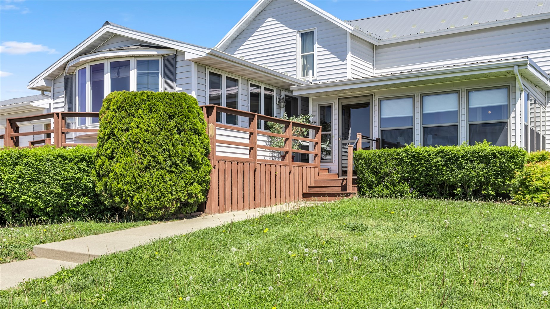 1454 58th Street Garrison IA 52229