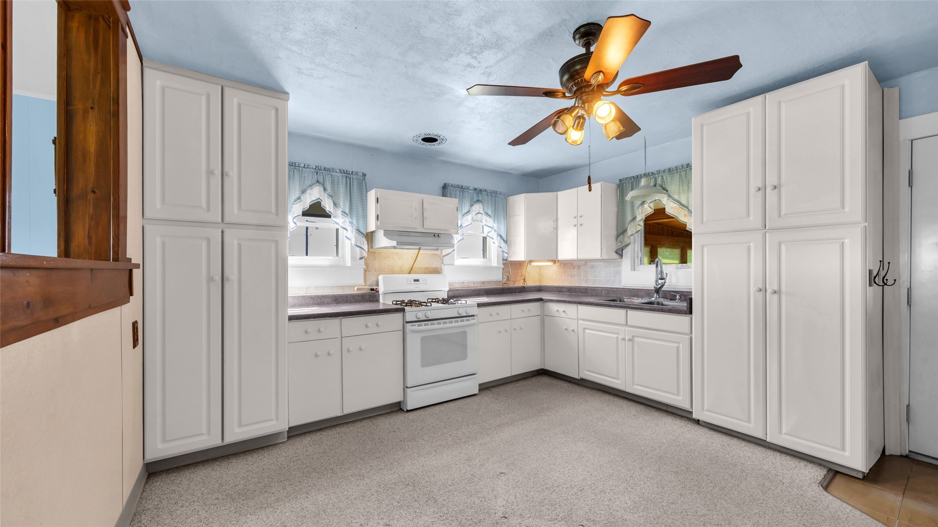 1454 58th Street Garrison IA 52229