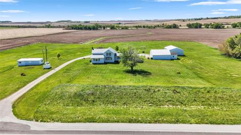 1454 58th Street Garrison IA 52229