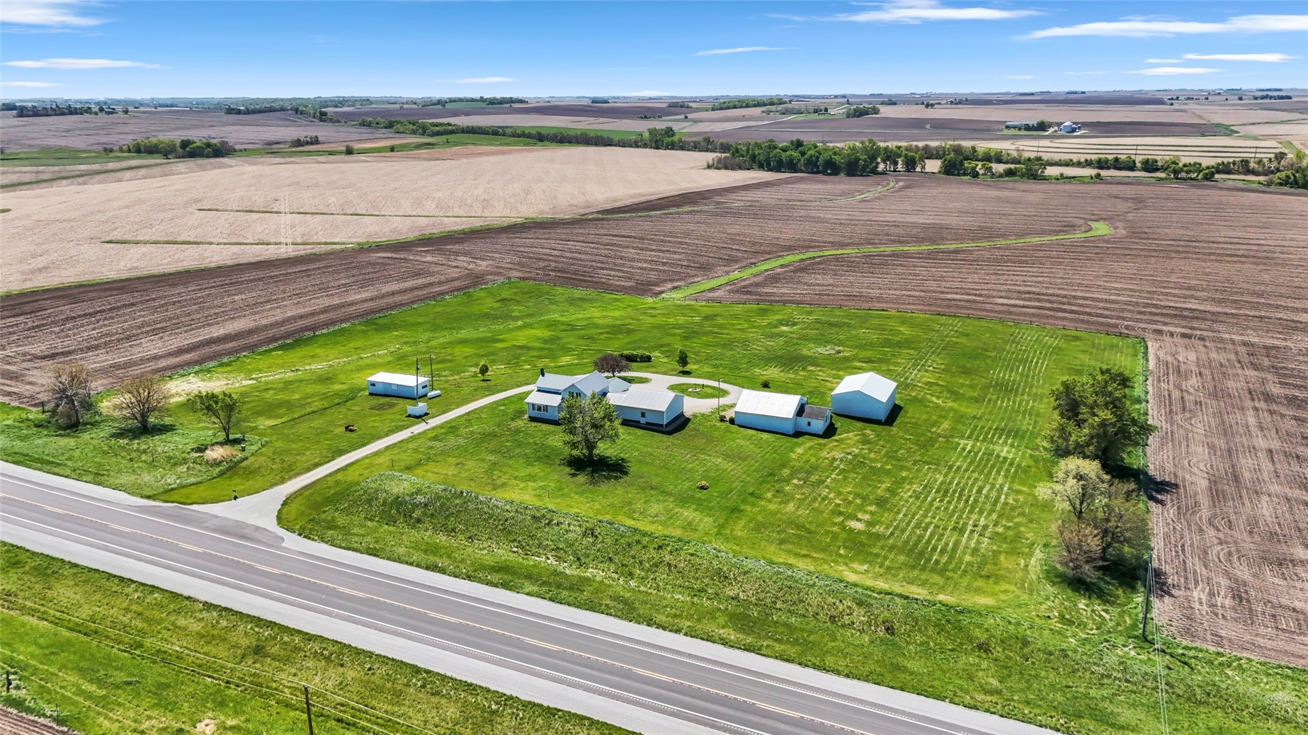 1454 58th Street Garrison IA 52229