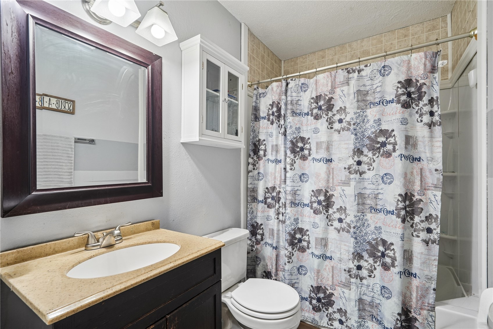 6704 Idlebrook Lane NE Cedar Rapids IA 52402
