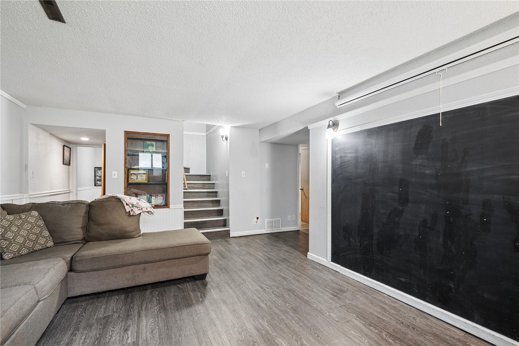 6704 Idlebrook Lane NE Cedar Rapids IA 52402