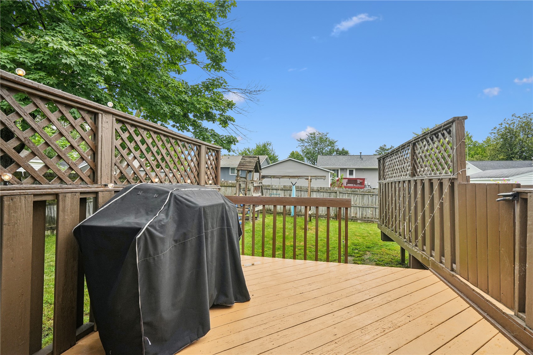 6704 Idlebrook Lane NE Cedar Rapids IA 52402