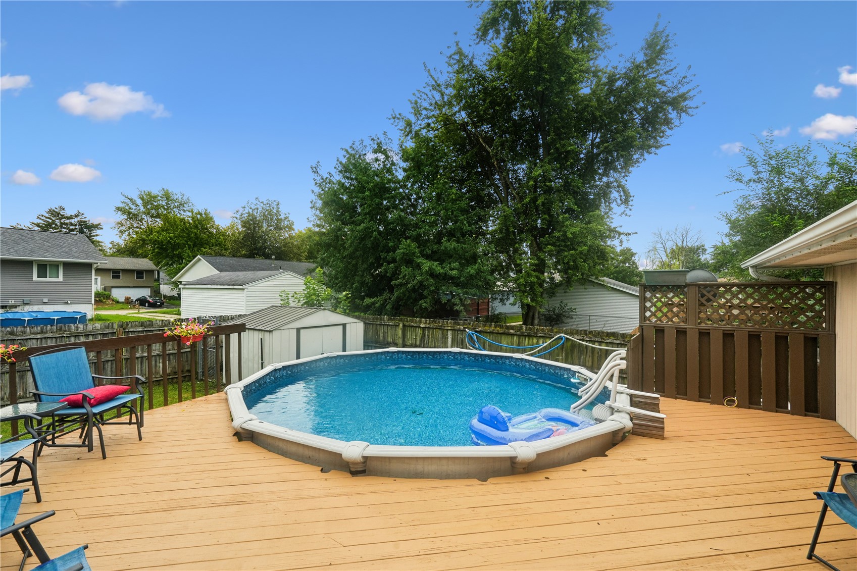 6704 Idlebrook Lane NE Cedar Rapids IA 52402