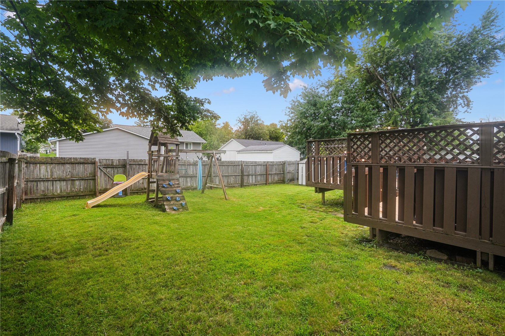 6704 Idlebrook Lane NE Cedar Rapids IA 52402