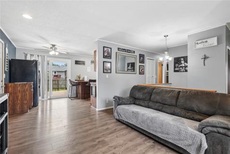 6704 Idlebrook Lane NE Cedar Rapids IA 52402