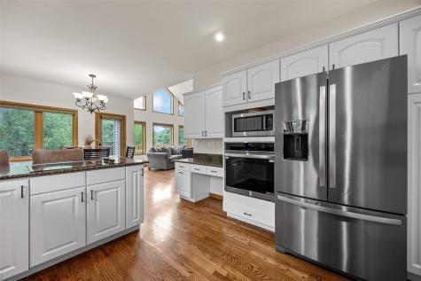 1280 Winchester Drive Swisher IA 52338