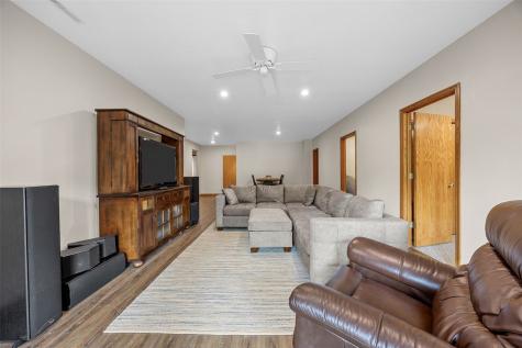 1280 Winchester Drive Swisher IA 52338