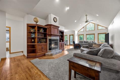 1280 Winchester Drive Swisher IA 52338