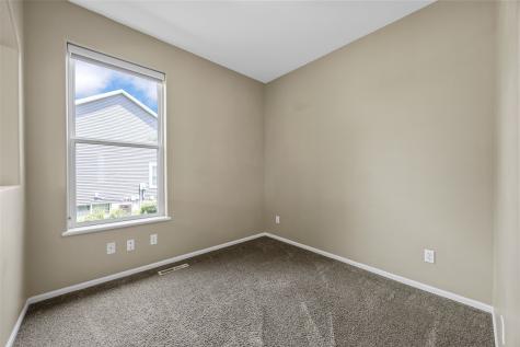 860 Wolf Ridge Road Hiawatha IA 52233