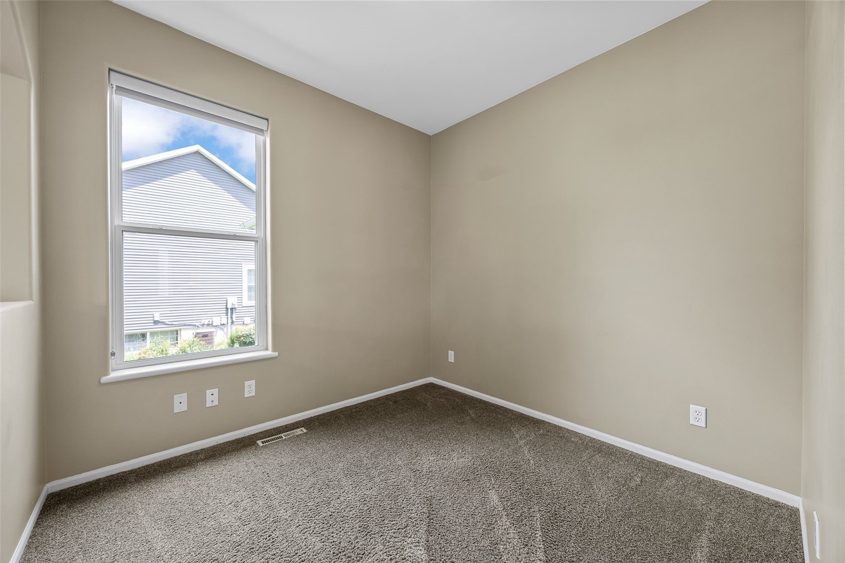 860 Wolf Ridge Road Hiawatha IA 52233
