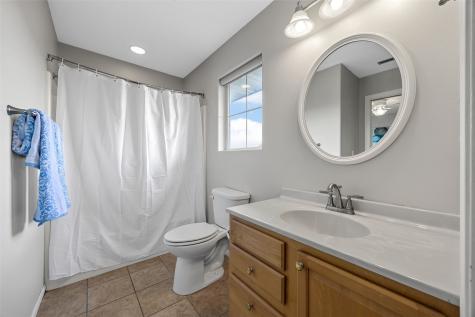 860 Wolf Ridge Road Hiawatha IA 52233