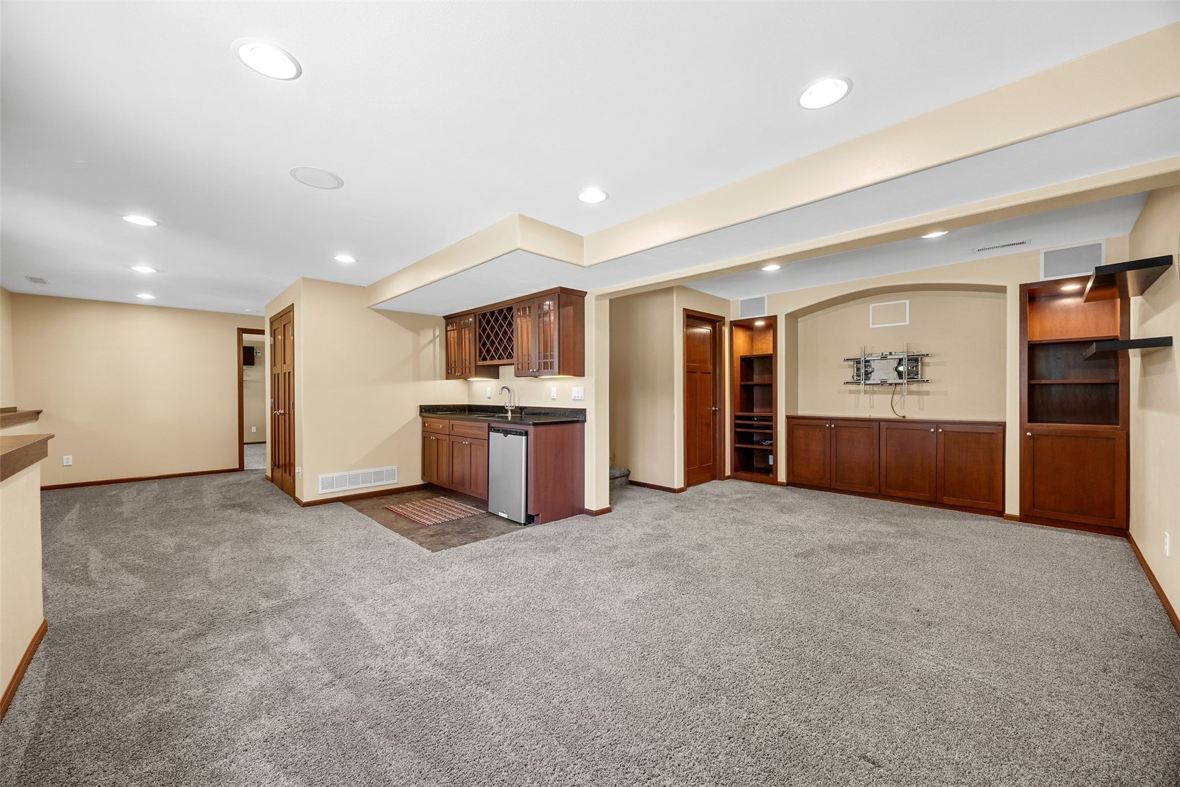 860 Wolf Ridge Road Hiawatha IA 52233
