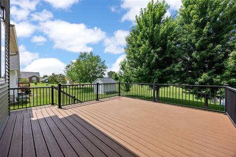 860 Wolf Ridge Road Hiawatha IA 52233