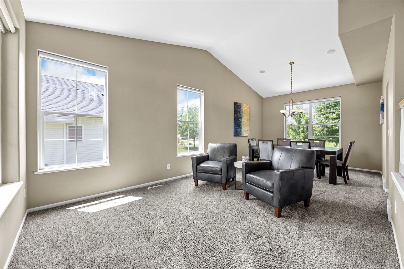860 Wolf Ridge Road Hiawatha IA 52233