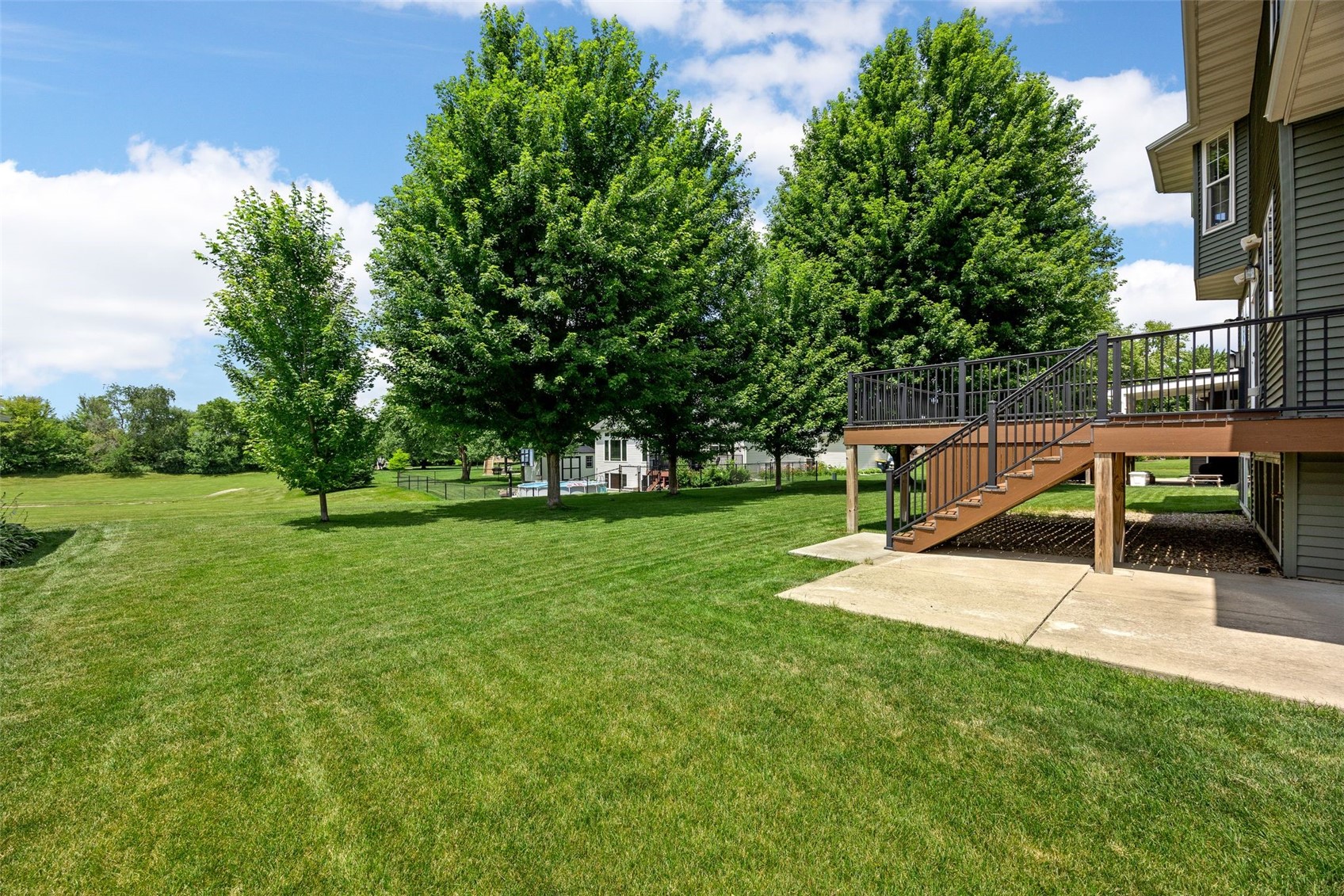 860 Wolf Ridge Road Hiawatha IA 52233