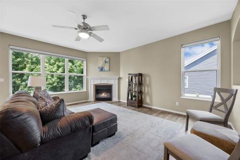 860 Wolf Ridge Road Hiawatha IA 52233