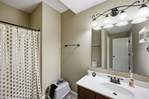 3501 Royal SW Cedar Rapids IA 52404