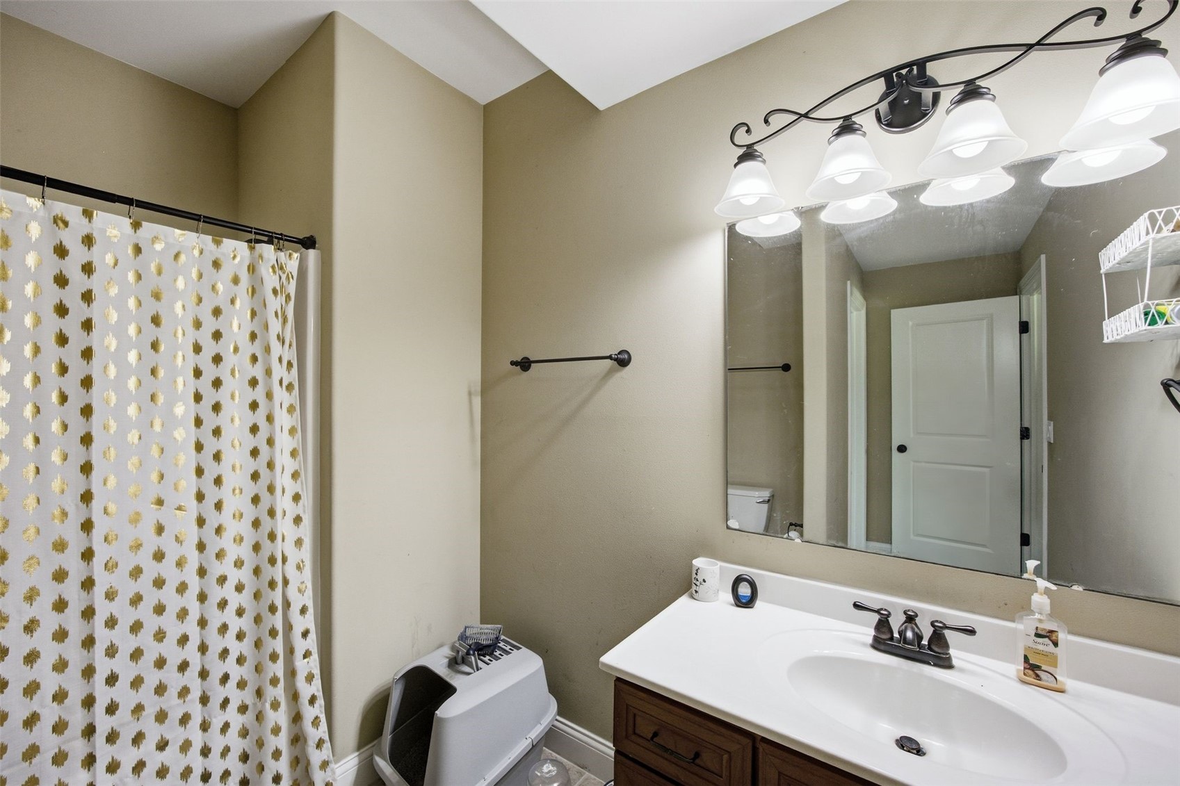 3501 Royal SW Cedar Rapids IA 52404
