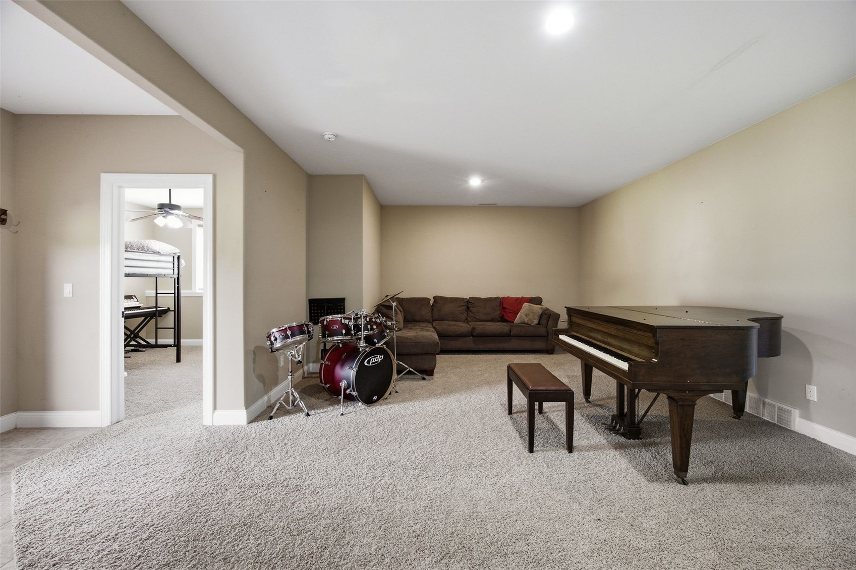 3501 Royal SW Cedar Rapids IA 52404