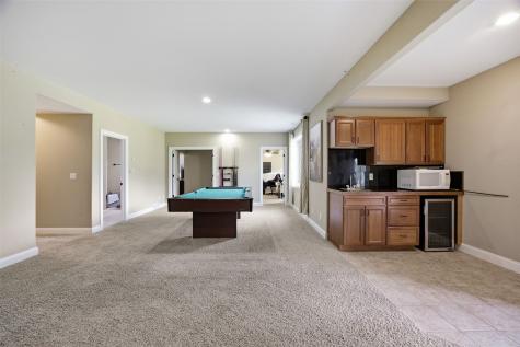 3501 Royal SW Cedar Rapids IA 52404