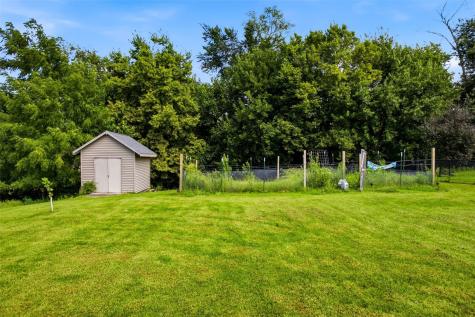 3501 Royal SW Cedar Rapids IA 52404