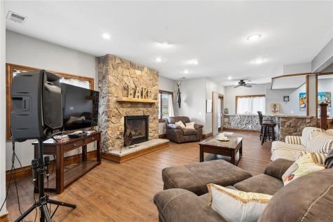 246 Hillcrest Ridge Montezuma IA 50171