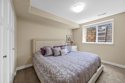 1506 Brown Deer Road Coralville IA 52241