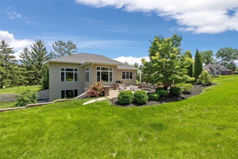 1506 Brown Deer Road Coralville IA 52241