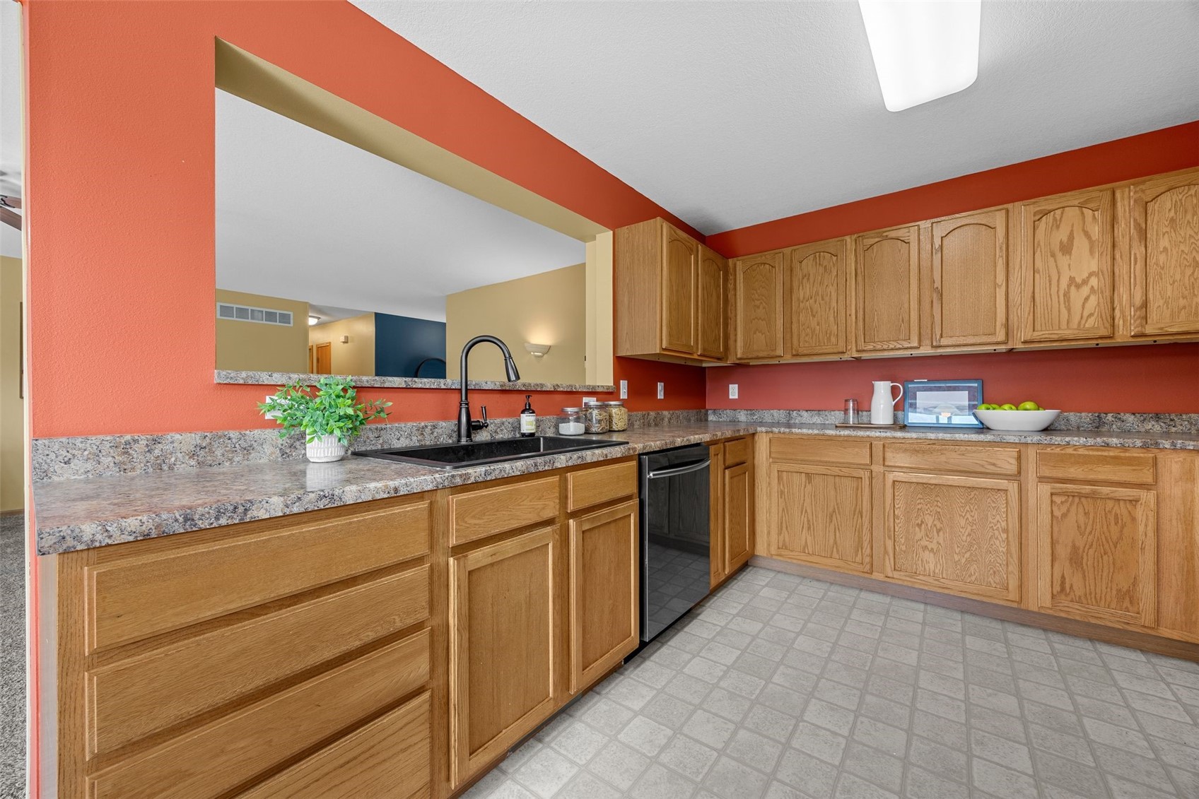 380 Oak Park Circle Marion IA 52302