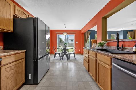 380 Oak Park Circle Marion IA 52302