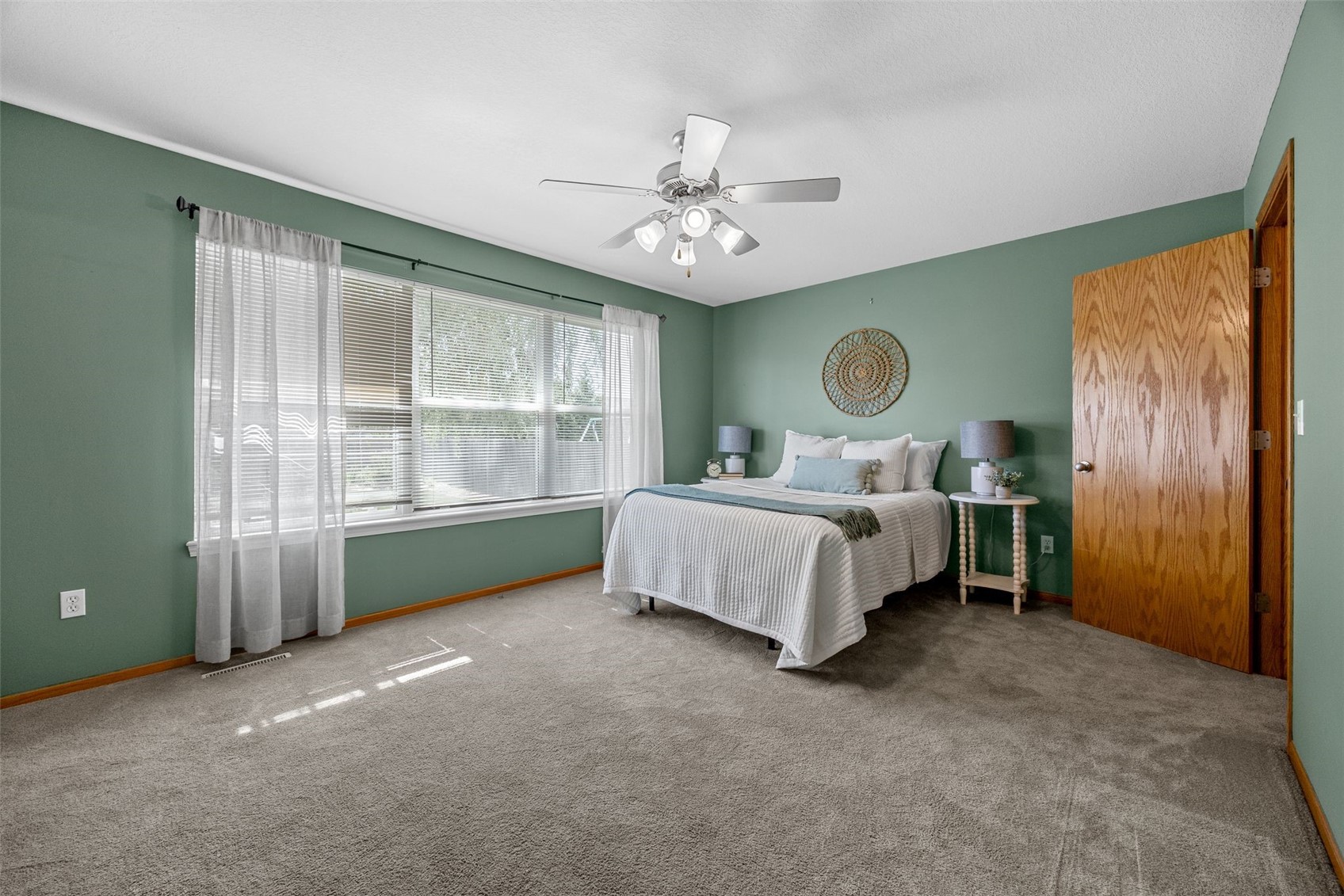 380 Oak Park Circle Marion IA 52302