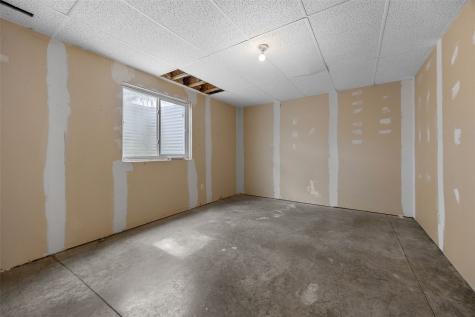 380 Oak Park Circle Marion IA 52302