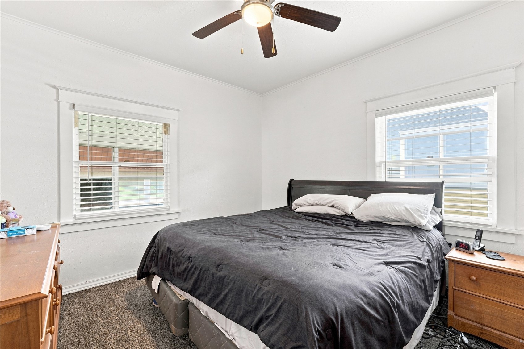 808 Oakland Road NE Cedar Rapids IA 52402