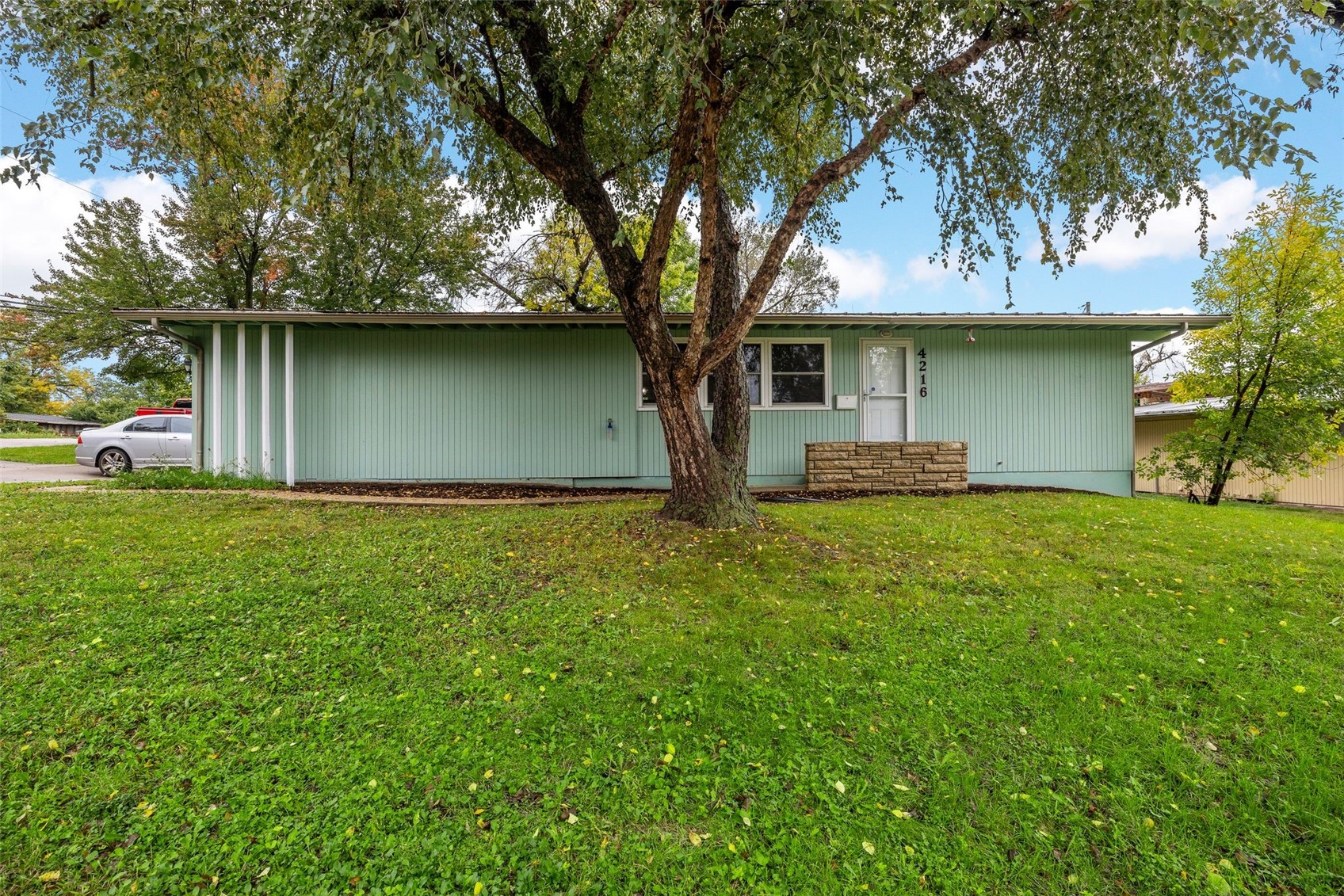 4216 Northwood Drive NE Cedar Rapids IA 52402
