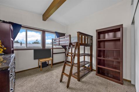 4216 Northwood Drive NE Cedar Rapids IA 52402