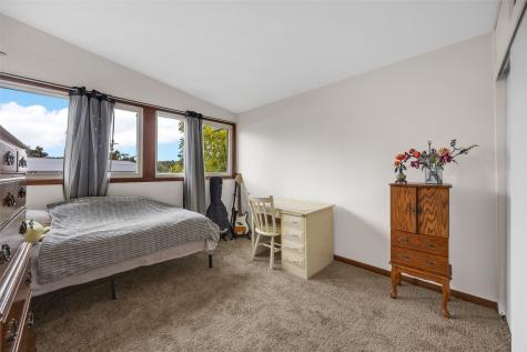4216 Northwood Drive NE Cedar Rapids IA 52402