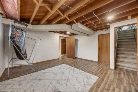 4216 Northwood Drive NE Cedar Rapids IA 52402