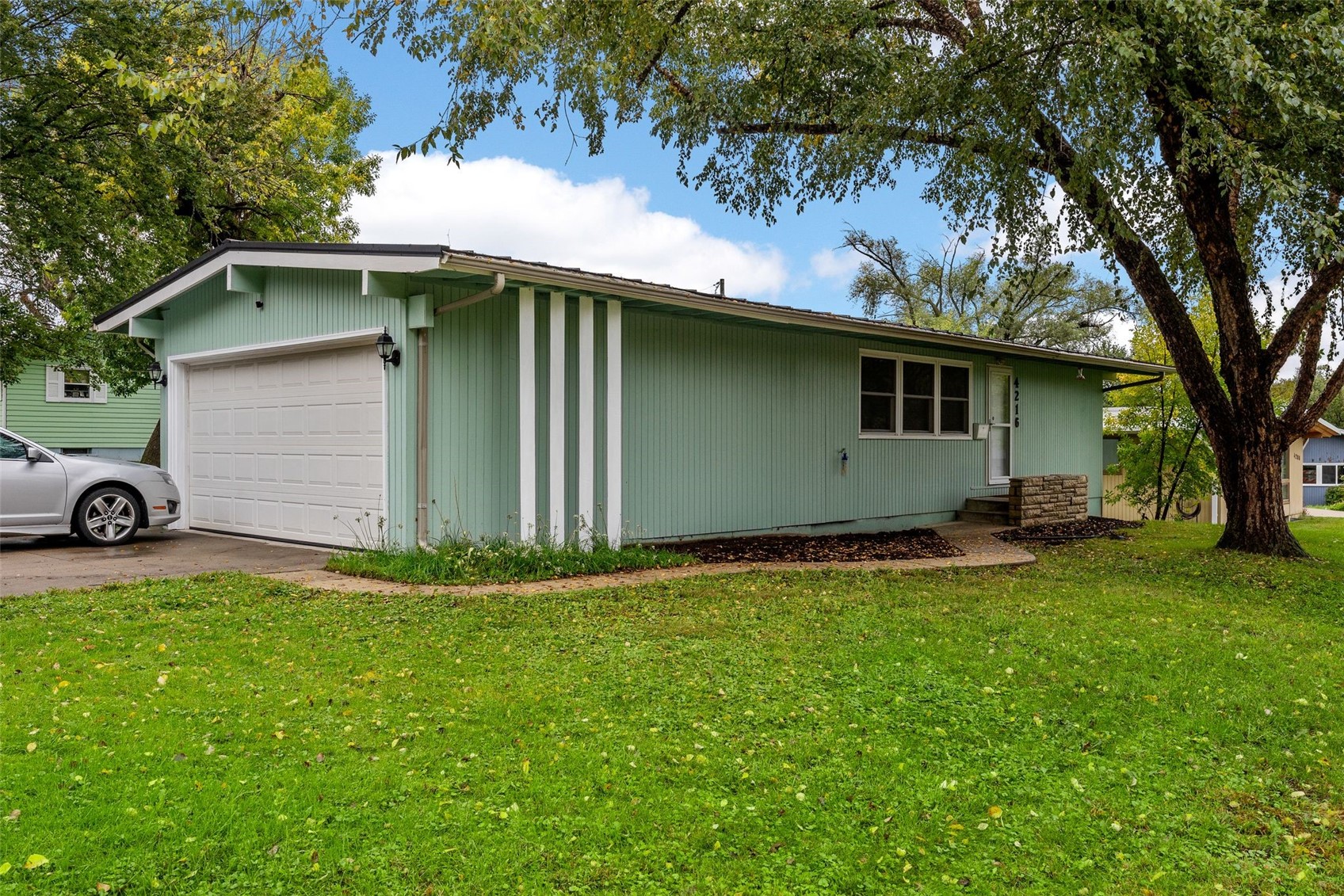 4216 Northwood Drive NE Cedar Rapids IA 52402