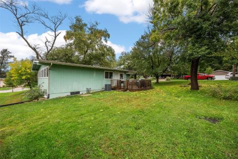 4216 Northwood Drive NE Cedar Rapids IA 52402