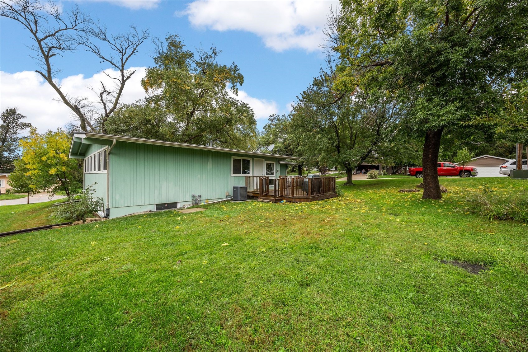 4216 Northwood Drive NE Cedar Rapids IA 52402