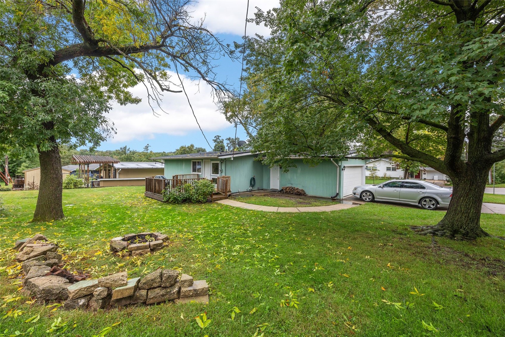 4216 Northwood Drive NE Cedar Rapids IA 52402