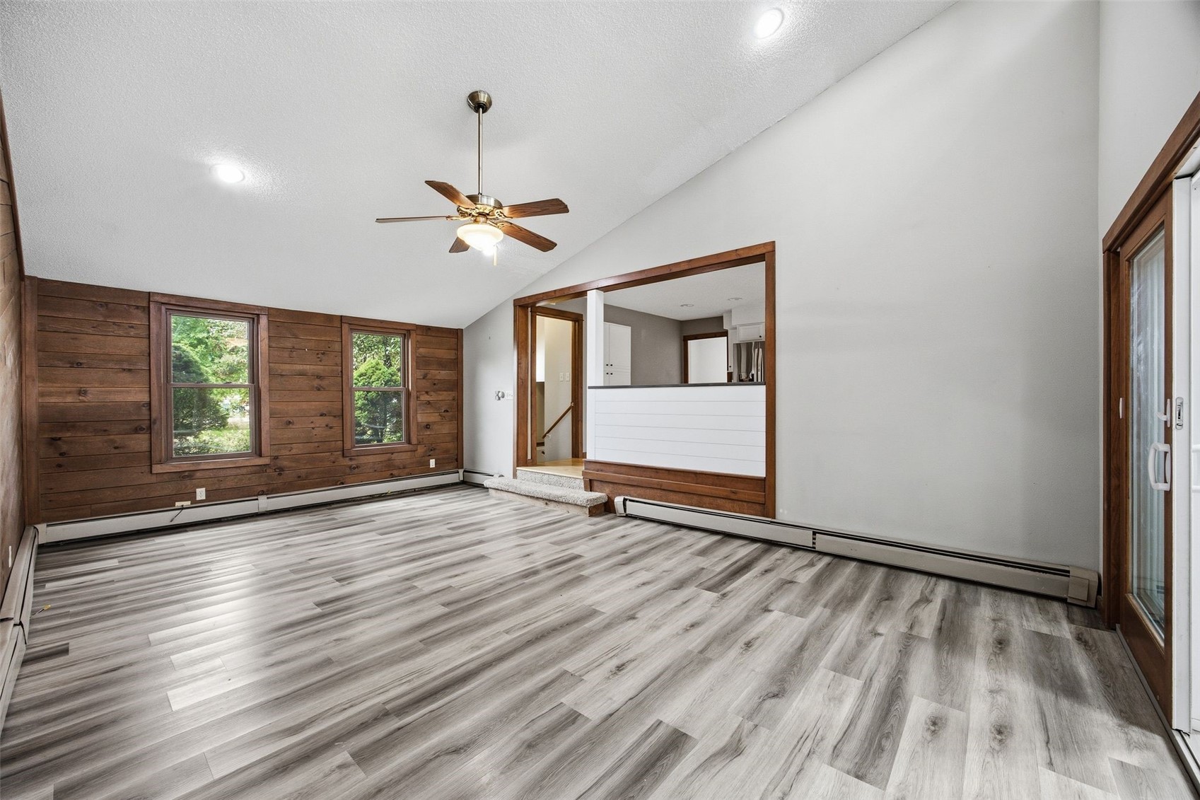 3653 Cottage Grove Avenue SE Cedar Rapids IA 52403